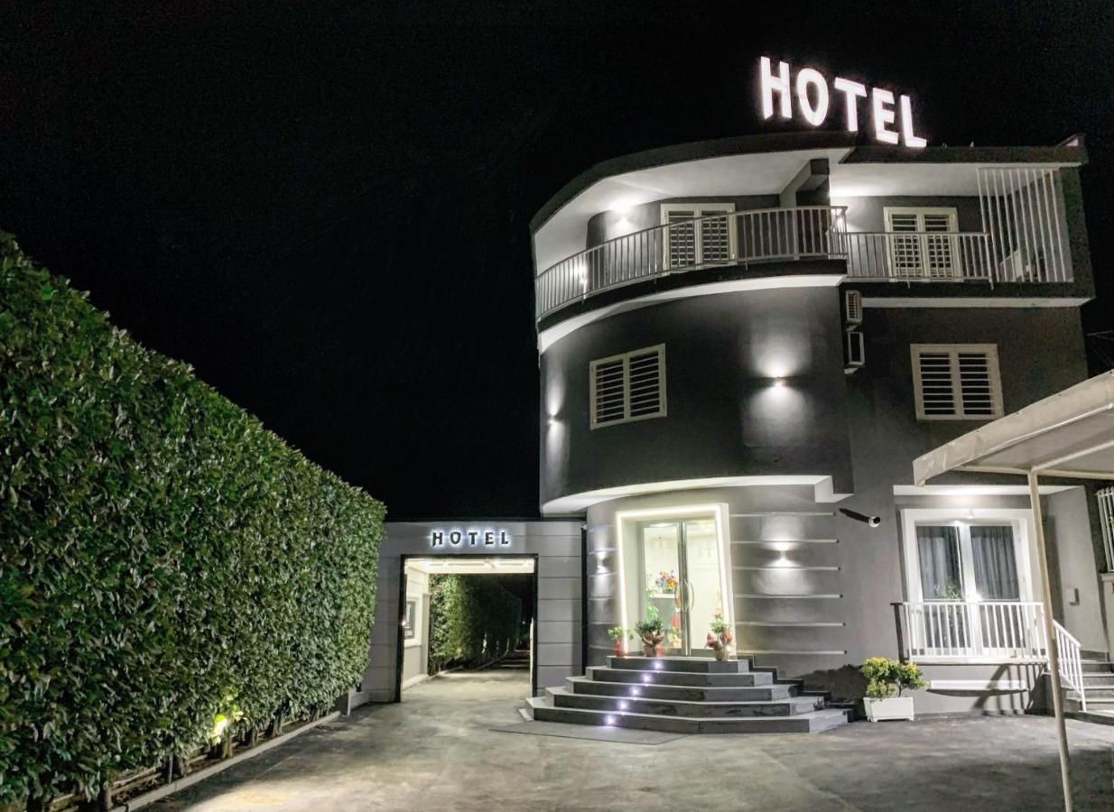Hotel Trionfal Qualiano Exterior photo